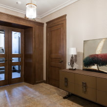 Врата у ходник и ходник: врсте, дизајн, боја, комбинације, фотографије у унутрашњости-1