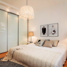 Schiebegarderobe im Schlafzimmer: Design, Füllmöglichkeiten, Farben, Formen, Lage im Zimmer-0
