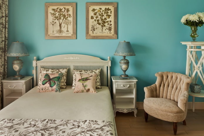 Schlafzimmer im provenzalischen Stil: Funktionen, echte Fotos, Designideen