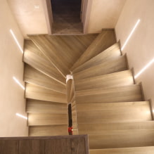 Lépcsőházi világítás a házban: valódi fotók és példák a világításra-5