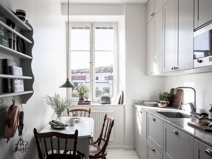 Како створити складан дизајн за малу кухињу од 8 квадратних метара?