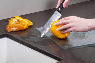 7 things that spoil your countertop