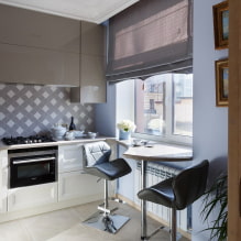 What curtains are suitable for a small kitchen? -3