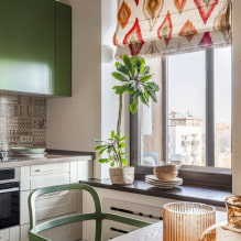 What curtains are suitable for a small kitchen? -5