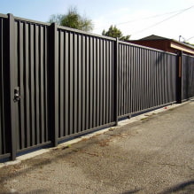Photos and types of fences made of corrugated board for a private house-7