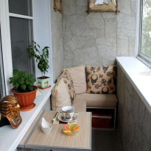 How beautiful to decorate a small balcony-1