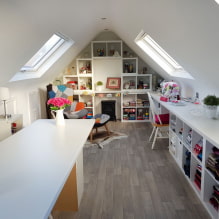 How to decorate a room in the attic? -2