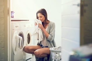 How to get rid of the smell in the washing machine?