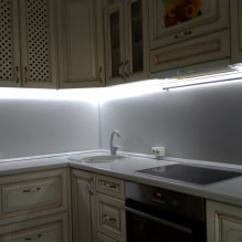 แสงสว่างในห้องครัวใต้ตู้: ความแตกต่างของทางเลือกและคำแนะนำทีละขั้นตอน-8