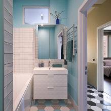 Wie man das Innere eines Badezimmers 2 m² schön dekoriert.