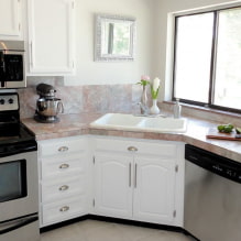 ตัวเลือกการออกแบบห้องครัวพร้อมอ่างล้างจานที่มุม-1