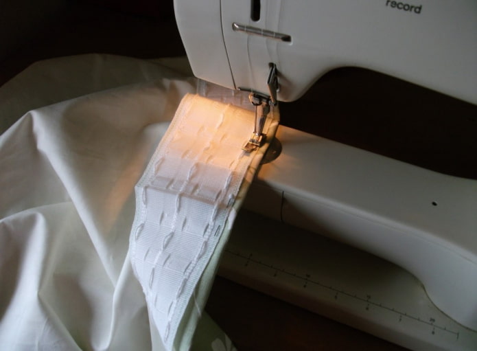 How to sew on a curtain tape?