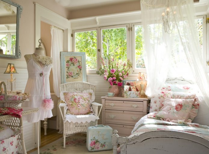 Shabby chic in the interior: style description, choice of colors, finishes, furniture and decor