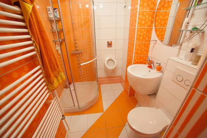 Fürdőszoba design narancssárgával