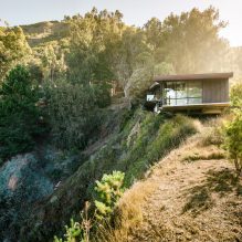House on a cliff overlooking the ocean-4