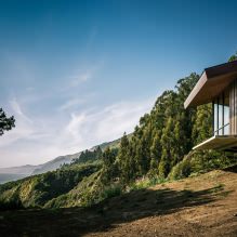 House on a cliff overlooking the ocean-7