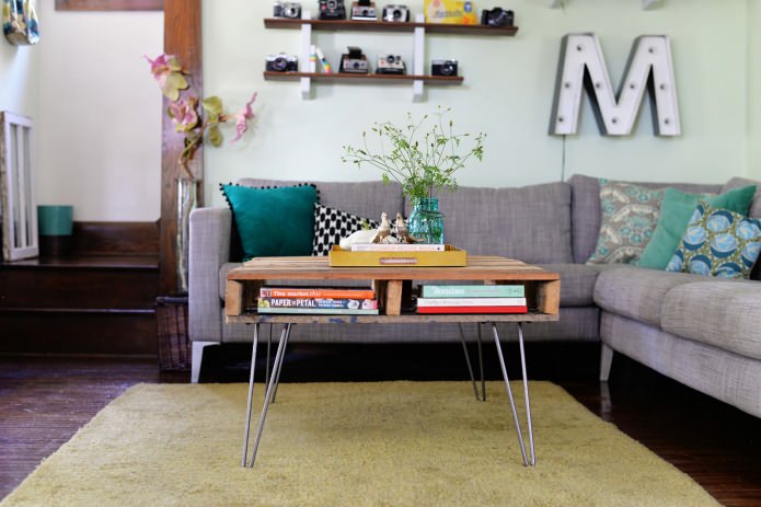 How to make a coffee table from pallets with your own hands?