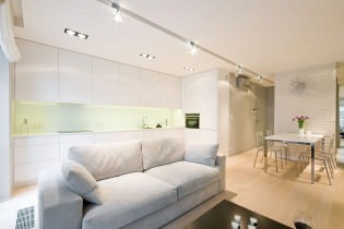 Apartment design in light colors by Hola Design