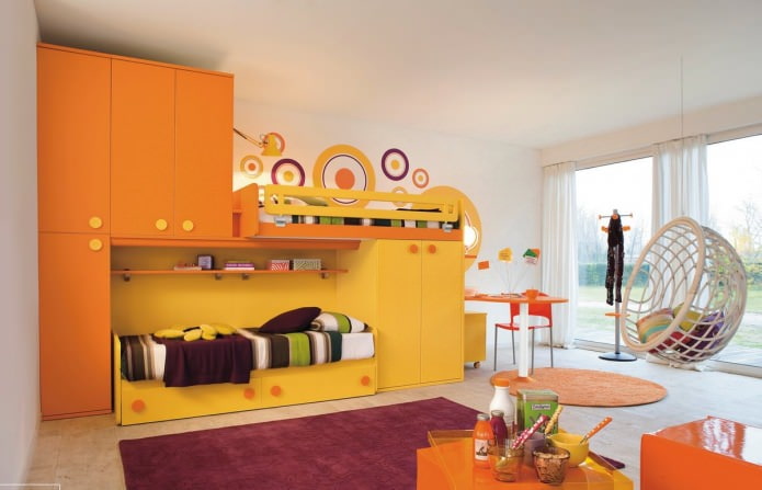 Narancssárga szín a gyermekszobában: jellemzők, fotók