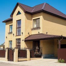 Brick facades of houses: photos, advantages and disadvantages-5